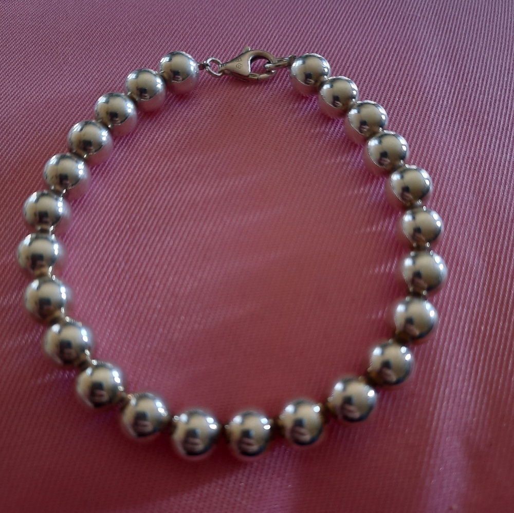 Sterling sliver ball braclet